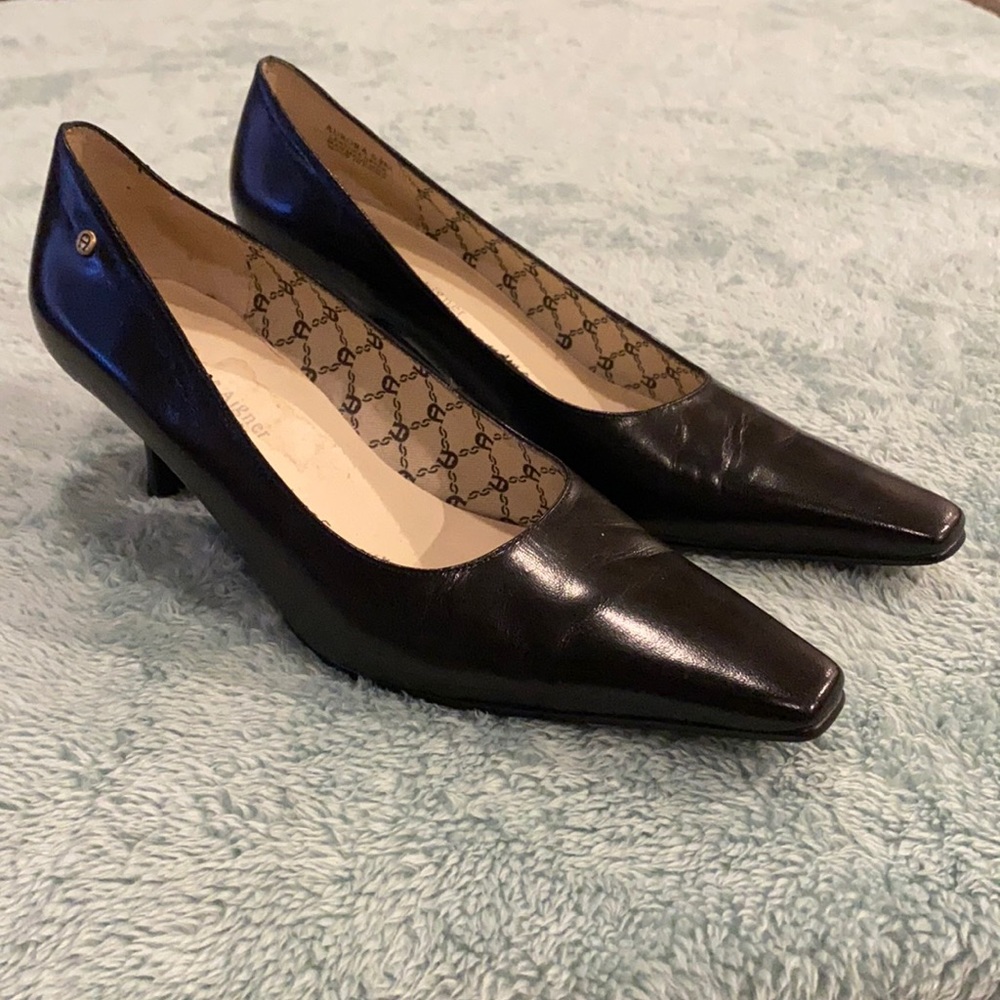 Vintage Etienne Aigner Aurora Black Heels